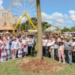 Ceremonia del corte de ceiba.